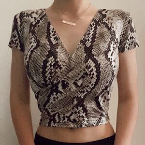 YMI Collections • Short Sleeve Snakeskin Pattern Self-Tie Waist